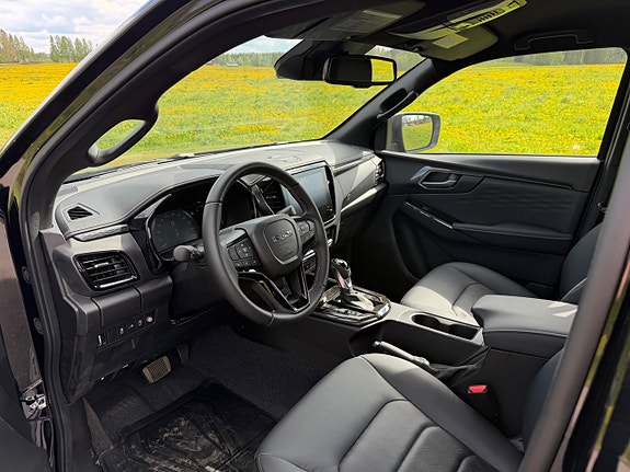 Isuzu D-max 10 of 18