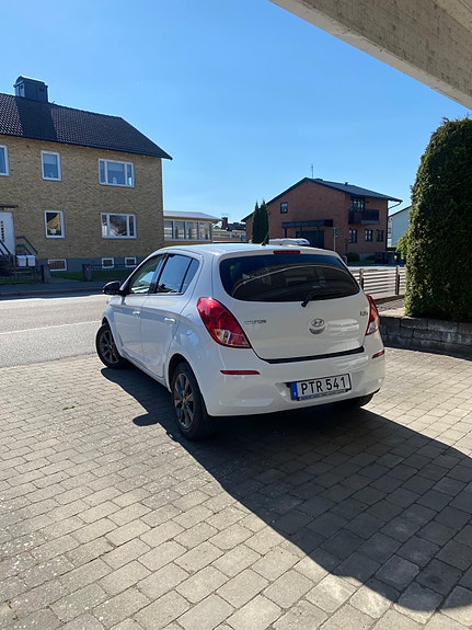 Hyundai i20 4 of 5