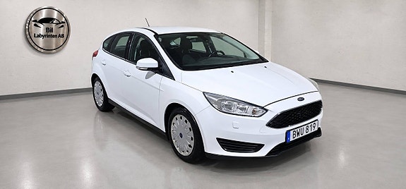 Ford Focus 2 of 11
