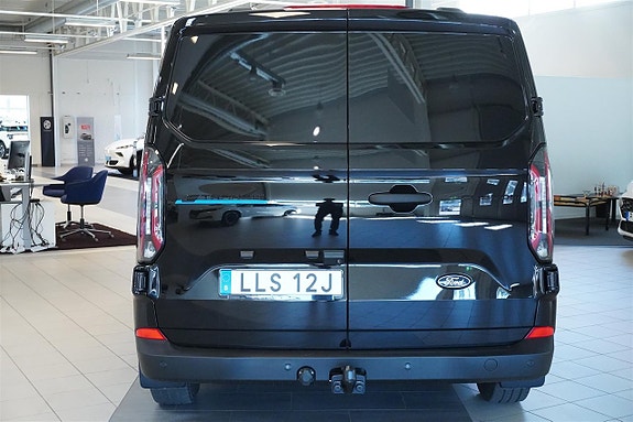 Ford Transit Custom 5 of 5