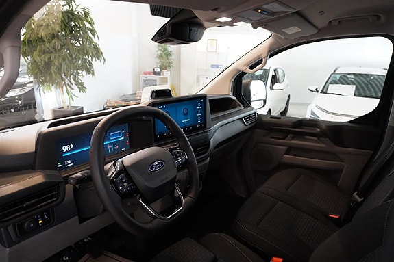 Ford Transit Custom 2 of 5