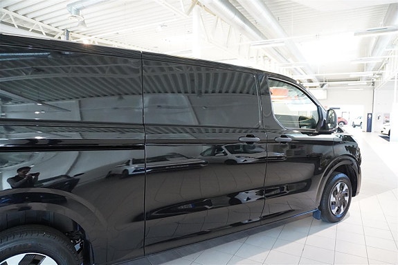 Ford Transit Custom 9 of 18