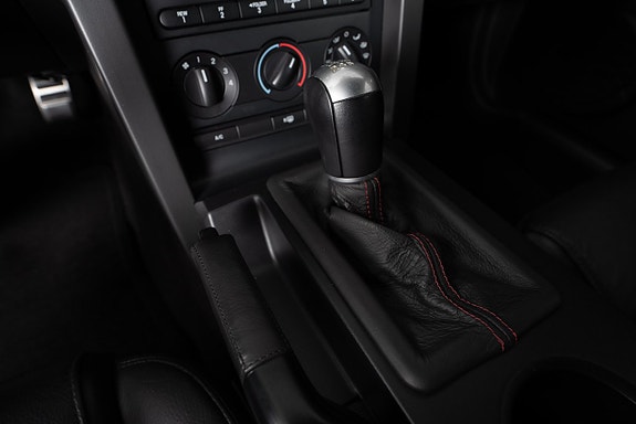 Ford Mustang 18 of 24