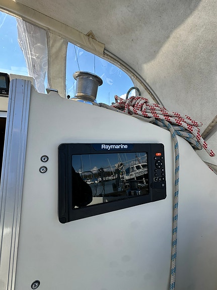 Maxi Fenix Dinette i höstpris – mycket välutrustad & segelklar 13 of 26
