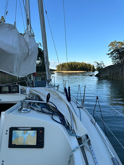 Maxi Fenix Dinette i höstpris – mycket välutrustad & segelklar 4 of 26