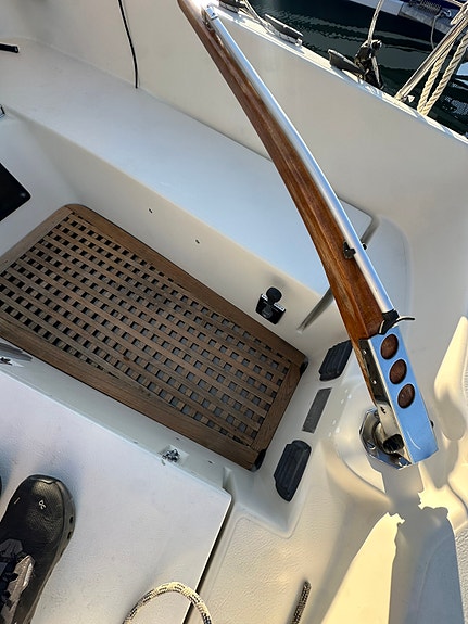 Maxi Fenix Dinette i höstpris – mycket välutrustad & segelklar 23 of 26