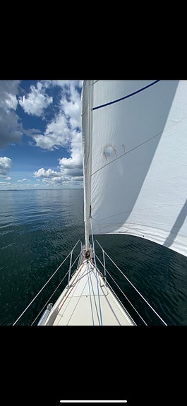 Maxi Fenix Dinette i höstpris – mycket välutrustad & segelklar 24 of 26