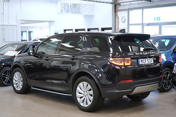 Land Rover Discovery Sport 3 of 5