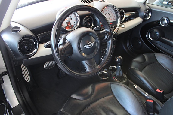 MINI Clubman Cooper S 6 of 12