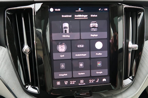 Volvo XC60 13 of 18