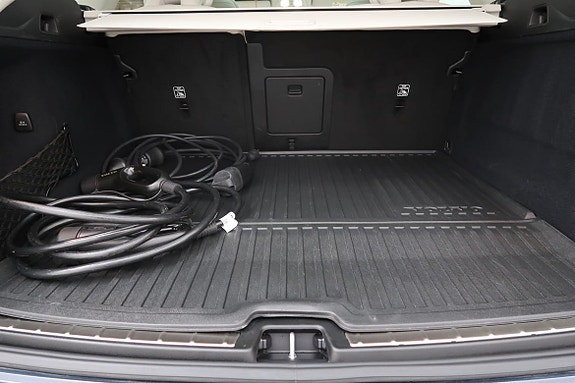 Volvo XC60 6 of 18