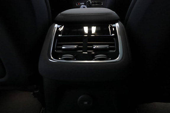 Volvo XC90 25 of 30