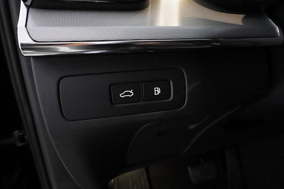 Volvo XC90 19 of 30