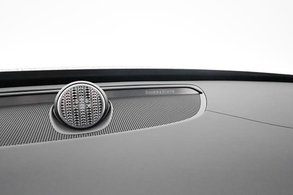 Volvo XC90 15 of 30