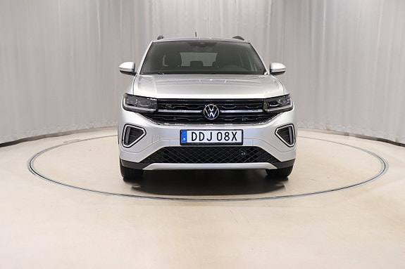 Volkswagen T-Cross 2 of 10