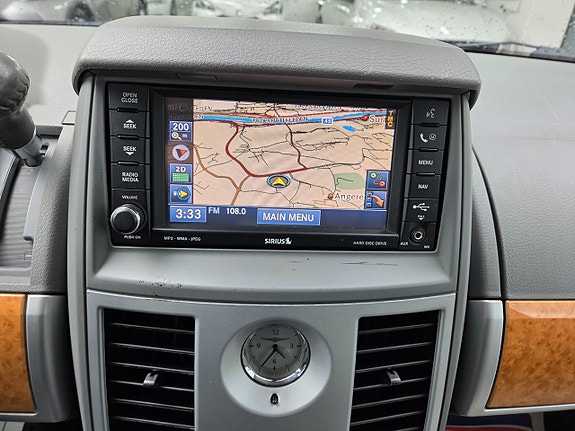 Chrysler Town & Country 18 of 18