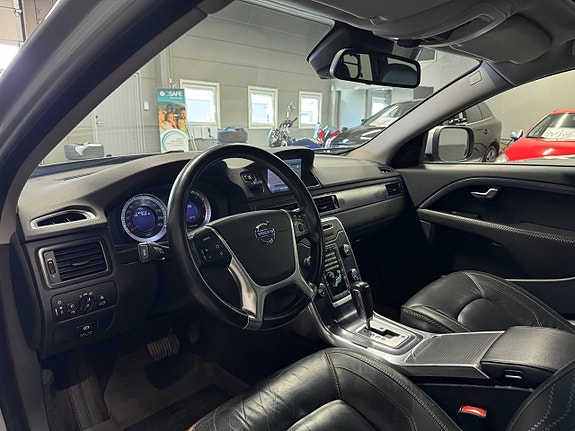 Volvo XC70 7 of 18