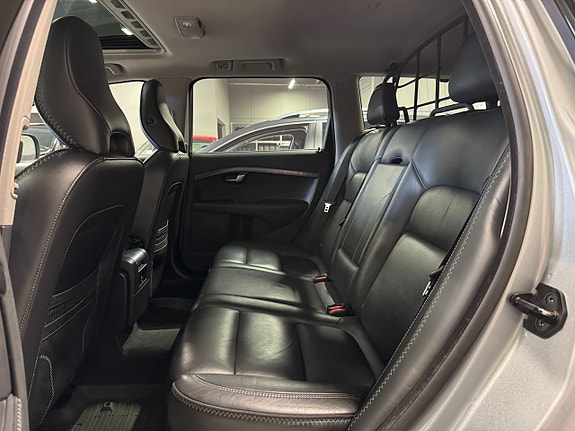 Volvo XC70 16 of 18