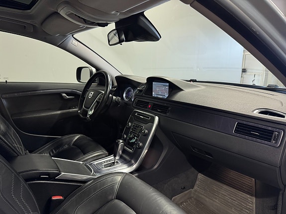 Volvo XC70 9 of 18