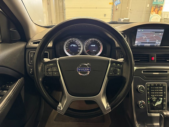 Volvo XC70 10 of 18