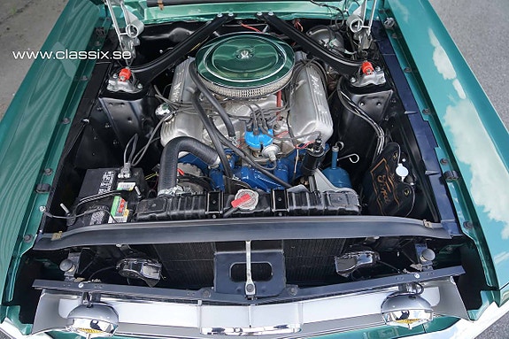 Ford Mustang 10 of 30