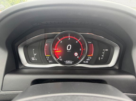 Volvo XC60 22 of 24