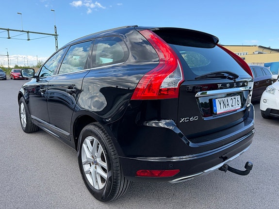 Volvo XC60 3 of 24