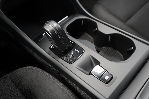 Volvo XC40 16 of 25