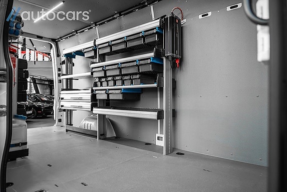 Mercedes-Benz Sprinter 319 18 of 30