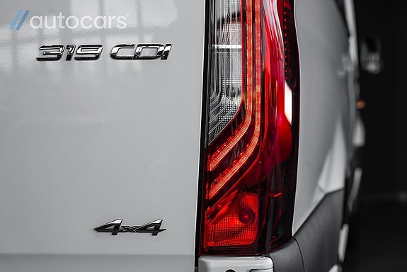 Mercedes-Benz Sprinter 319 11 of 30