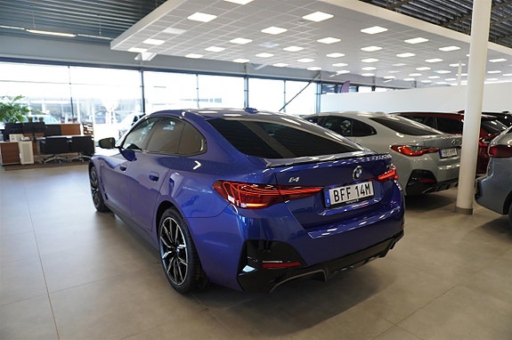 BMW i4 9 of 13