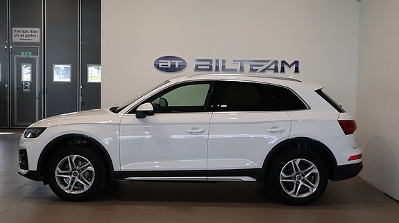 Audi Q5 2 of 5