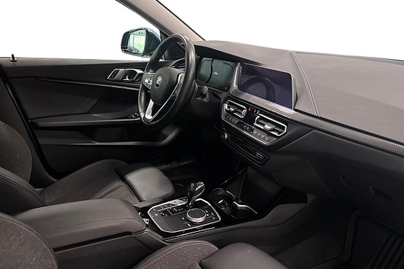 BMW 218 6 of 17