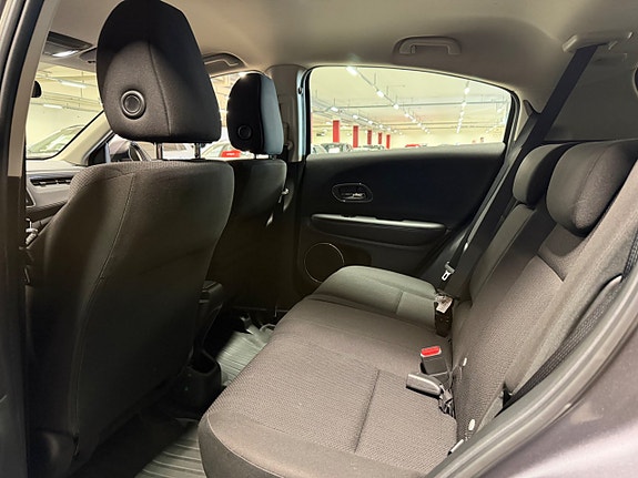 Honda HR-V 9 of 16