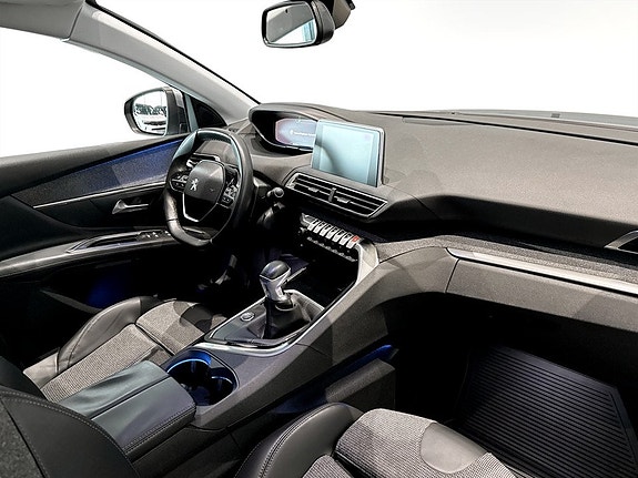 Peugeot 3008 11 of 15