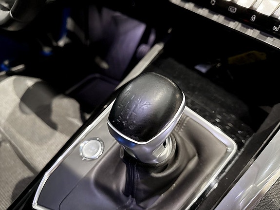 Peugeot 3008 10 of 15