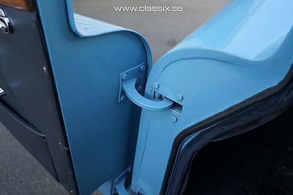 Jaguar XK140 10 of 23