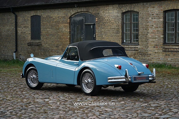 Jaguar XK140 18 of 23
