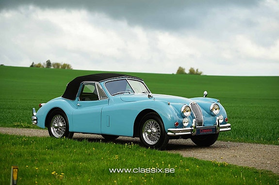 Jaguar XK140 13 of 23