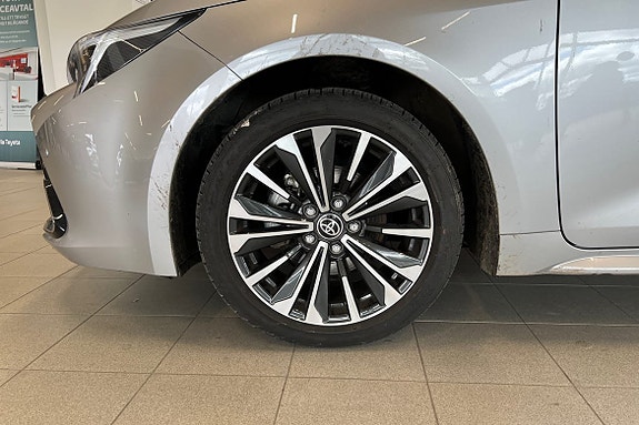 Toyota Corolla 18 of 26