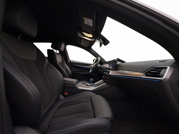BMW i4 30 of 30