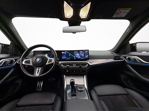 BMW i4 21 of 30
