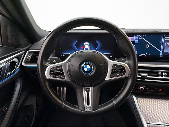 BMW i4 29 of 30