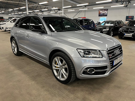 Audi SQ5 2 of 5