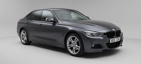 BMW 320d 3 of 9
