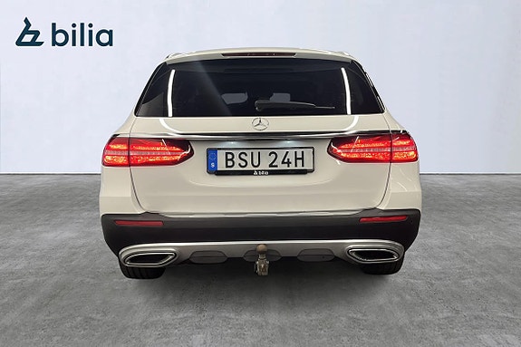 Mercedes-Benz E220 d 5 of 5