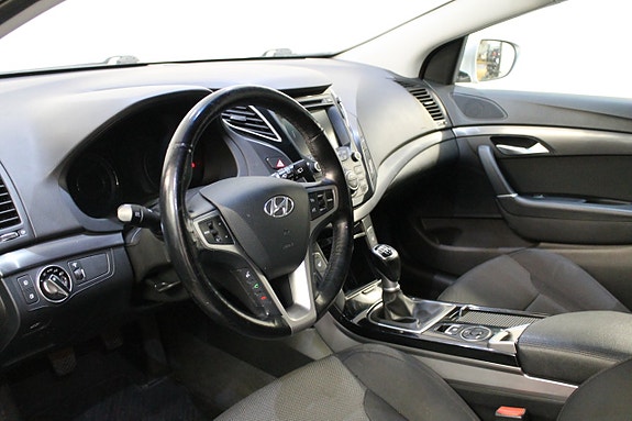 Hyundai i40 8 of 9