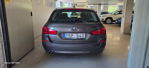 BMW 520d 4 of 5