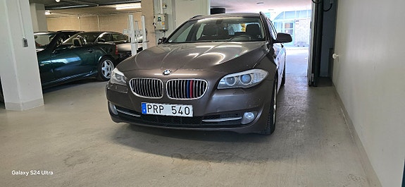 BMW 520d 2 of 5