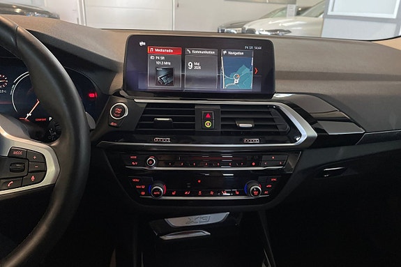 BMW X3 13 of 18